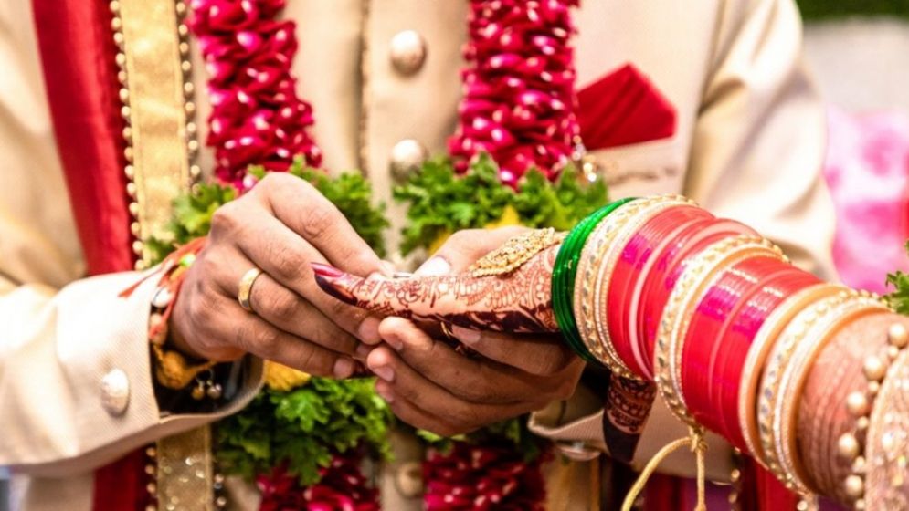 বৈবাহিক অবস্থা থেকে বাড়তে পারে ক্যানসারের ঝুঁকি
