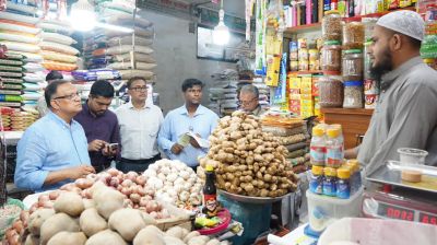 বাজারে মূল্য তালিকা টানানোর নির্দেশ প্রতিমন্ত্রীর