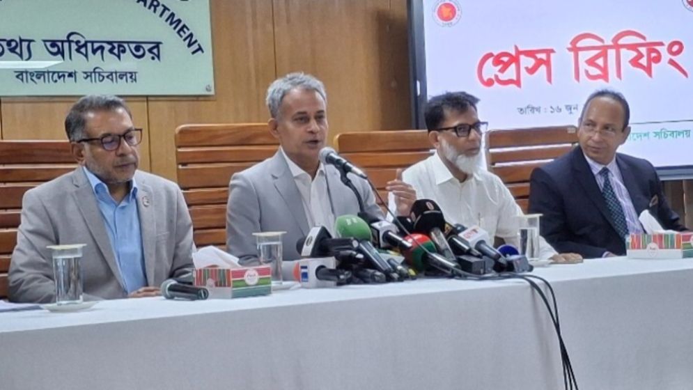 রেল যোগাযোগের আওতায় আসছে আরও ১০ জেলা: রেলমন্ত্রী