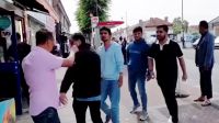 লন্ডনে হাসনাত আবদুল্লাহর সভাস্থল ঘিরে আ.লীগের বিক্ষোভ, ডিম নিক্ষেপ