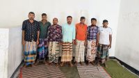 গোমস্তাপুর সীমান্তে পুশইনে সহায়তার অভিযোগে ৭ বাংলাদেশি আটক