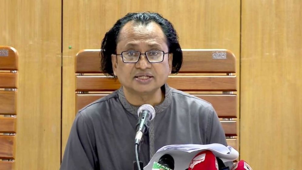 দিল্লিতে প্রধানমন্ত্রীর উপদেষ্টাকে হেনস্তা