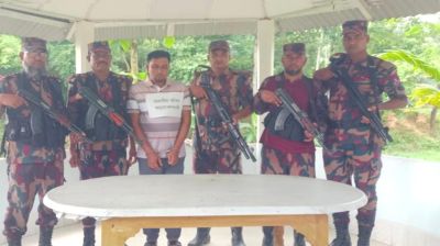 সীমান্তে ভারতীয় আটক