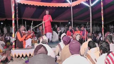 হারিয়ে যাচ্ছে কবিগান