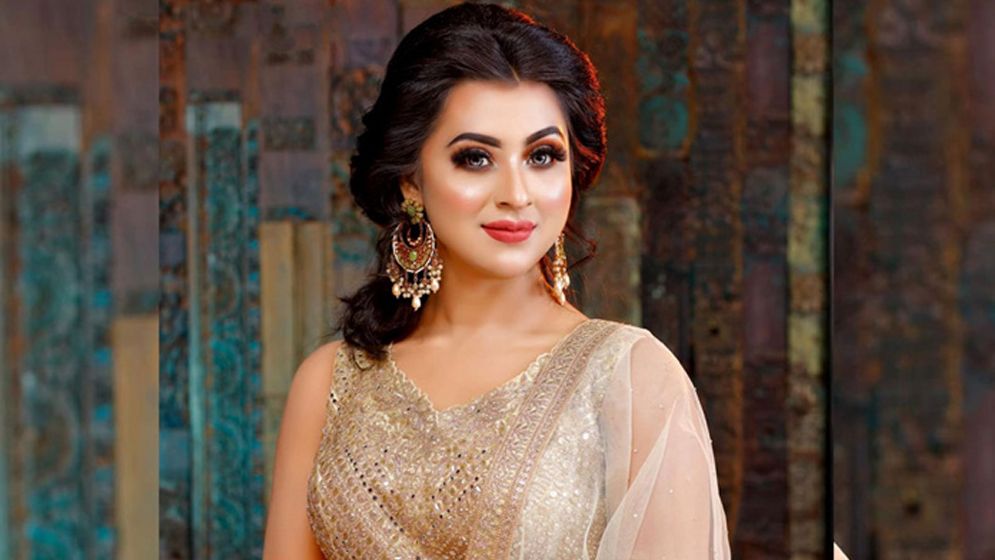 নতুন রূপে বুবলী