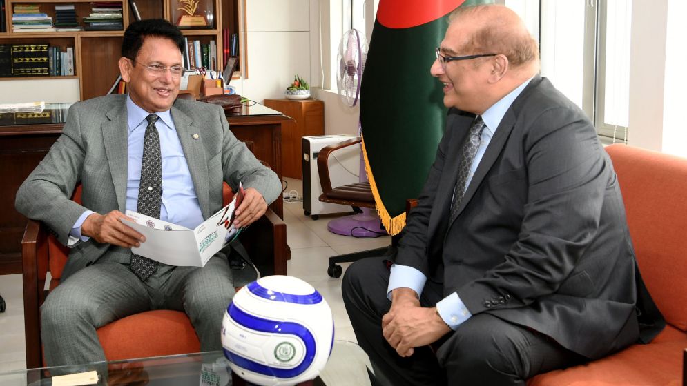 শিক্ষামন্ত্রীর সঙ্গে পাকিস্তান হাইকমিশনারের সাক্ষাৎ