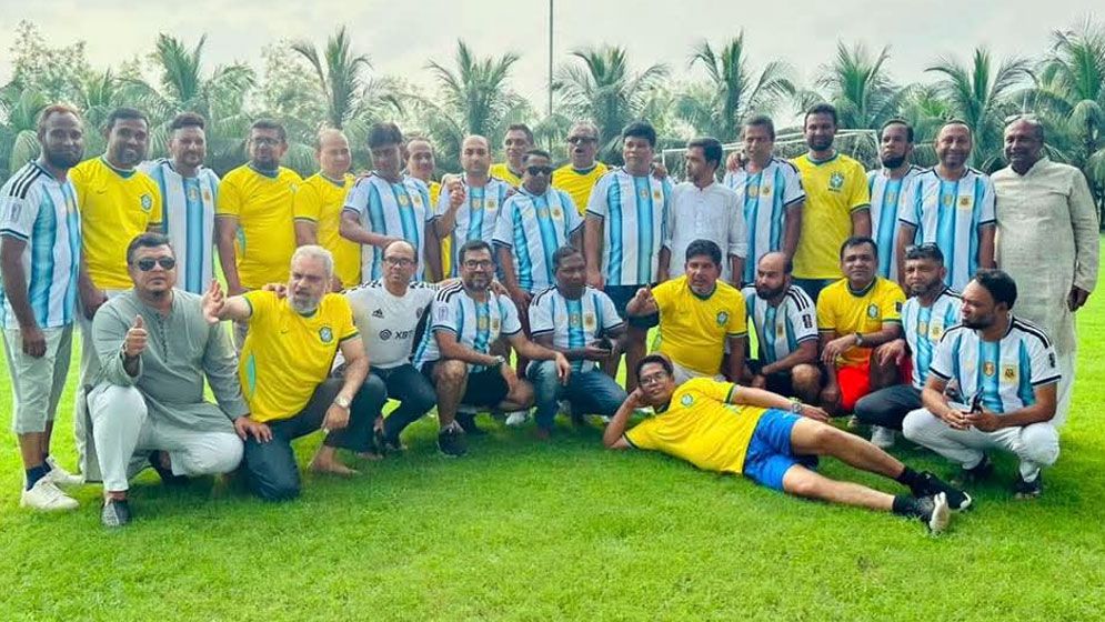 ঢাকা কলেজ ’৯৬ ব্যাচের জমকালো সামার ফেস্ট অনুষ্ঠিত