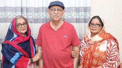 প্রথমবার একসঙ্গে দিলারা জামান আবুল হায়াত ও ডলি জহুর