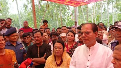 খাল পুনঃখননে অনিয়মের অভিযোগ পেলে ব্যবস্থা নেওয়ার হুঁশিয়ারি ত্রাণমন্ত্রীর