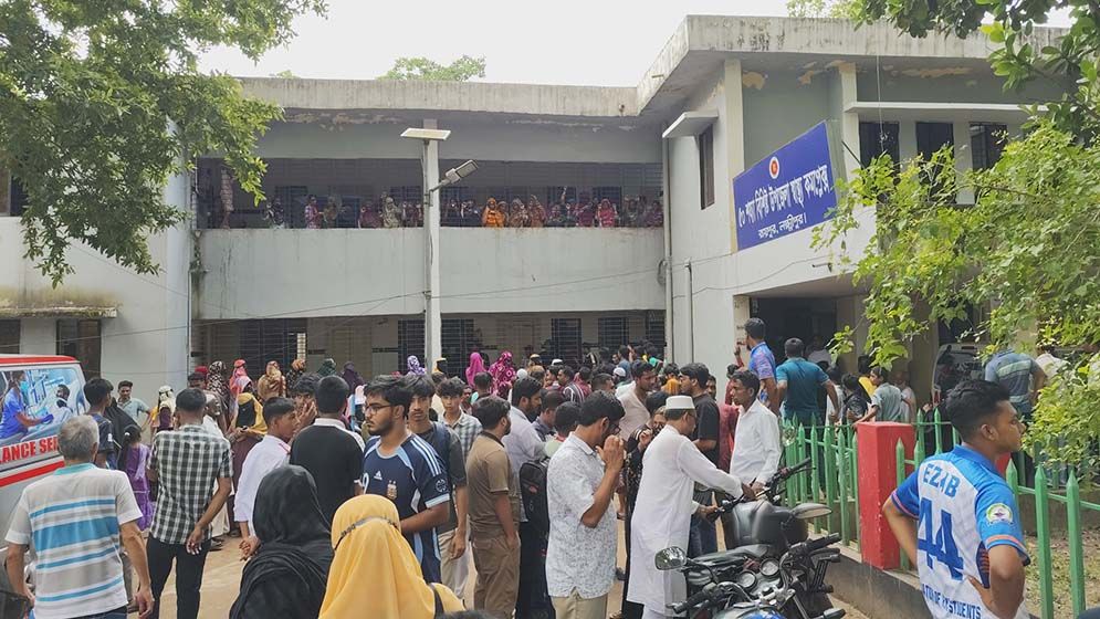 মা-বোনসহ ঢাবি ছাত্রীর পর না ফেরার দেশে মেজো বোনও