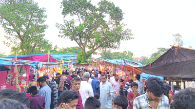 পরীর দীঘির পাড়ে আশুরার শতবর্ষী মেলা, জারি গান আর লোক ঐতিহ্যে মুখর রাঙ্গুনিয়া