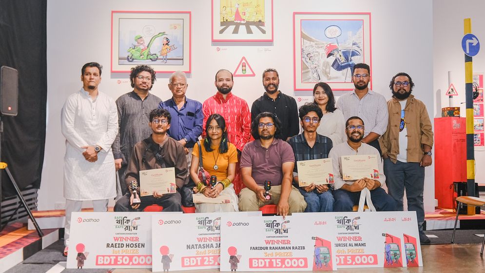 কার্টুনের মাধ্যমে সড়ক নিরাপত্তা সচেতনতায় দৃক গ্যালারিতে পাঠাও-এর বিশেষ প্রদর্শনী