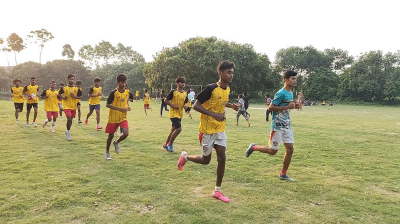 মাদক এড়াতে জমি লিজ নিয়ে খেলার মাঠ