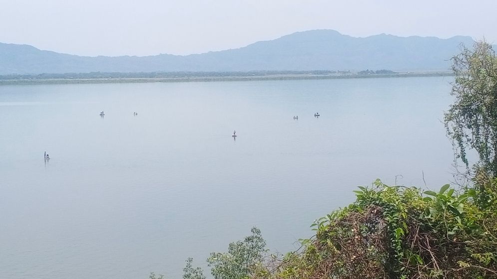 ট্রলারসহ ৫ জেলেকে ধরে নিয়ে গেছে আরাকান আর্মি