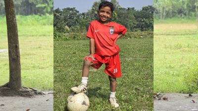 ‘চাঁদপুরের মেসির’ কারিশমায় মুগ্ধ দর্শক