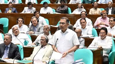 কালো টাকা সাদা করার বিধান প্রত্যাহারসহ বিভিন্ন খাতে কর কমানোর আহ্বান প্রধানমন্ত্রীর