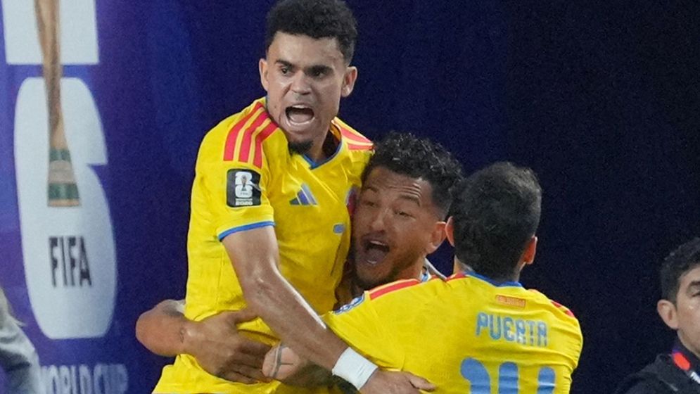 শেষ ষোলোর টিকিট কাটল কলম্বিয়া