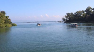 কাপ্তাই হ্রদে অবৈধ মাছ শিকার, প্রশাসনের কঠোর নজরদারি