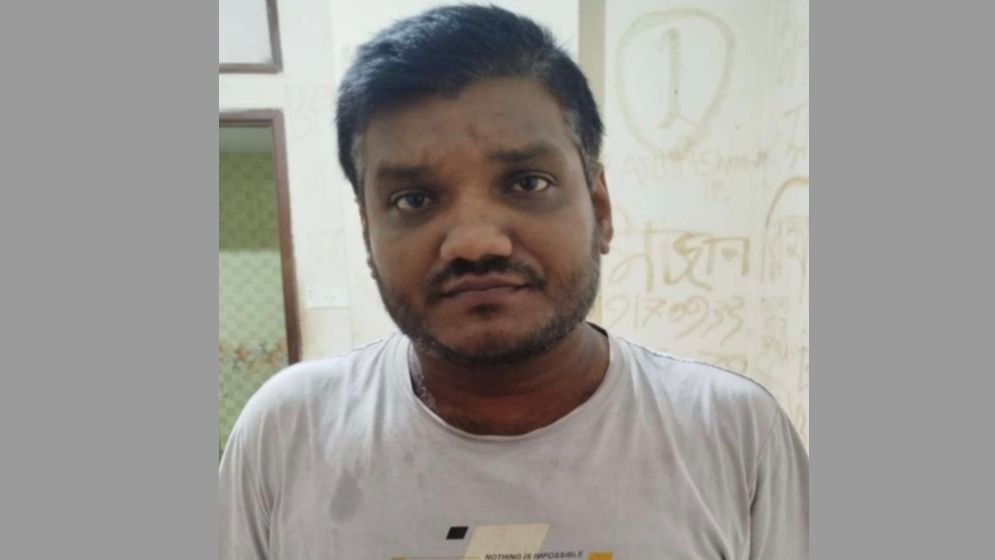 গাজীপুরে ভুয়া পুলিশ গ্রেফতার