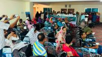 কসবা-আখাউড়ায় শারীরিক প্রতিবন্ধীদের মাঝে হুইলচেয়ার বিতরণ