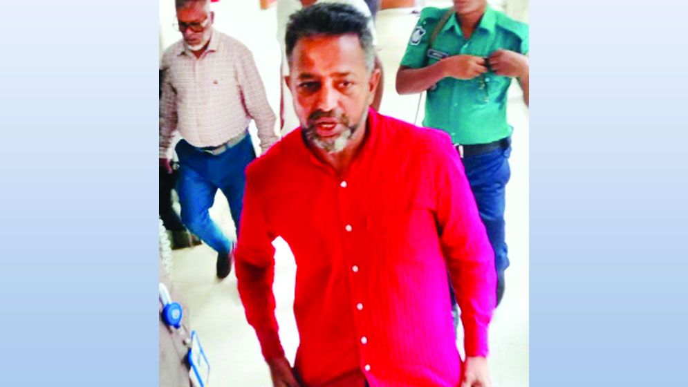 ব্যবসায়ীর অণ্ডকোষ চেপে ধরে ৭০ লাখের চেকে সই
