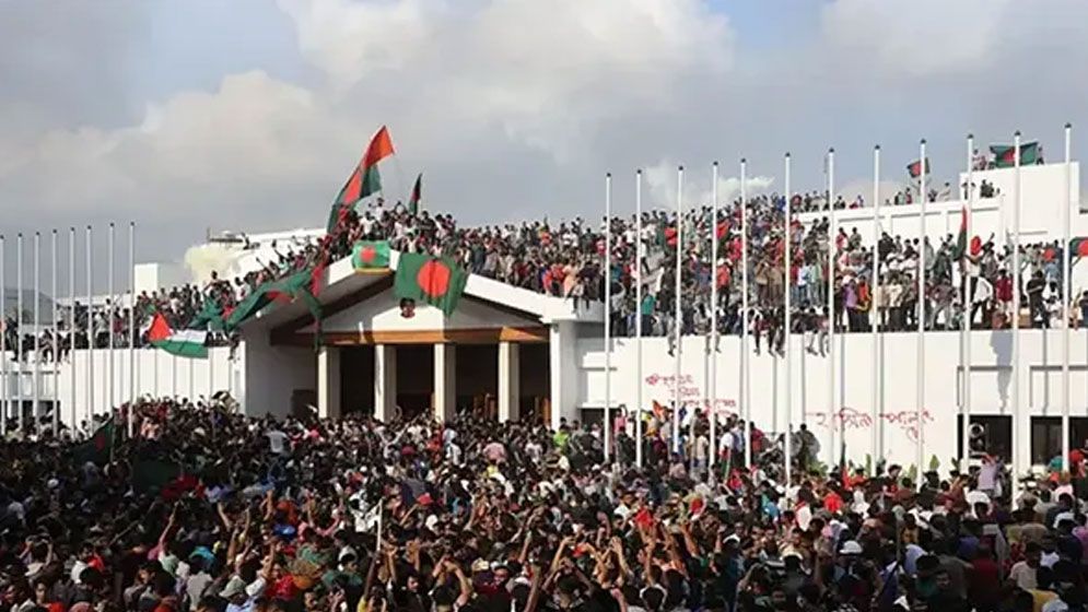 ঘোলাটে হচ্ছে পরিস্থিতি