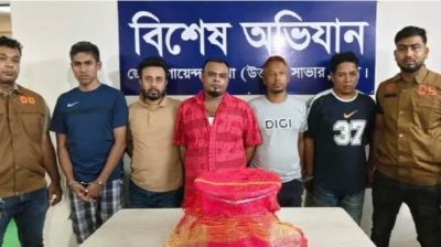 সাভারে জীবিত তক্ষক উদ্ধার, গ্রেফতার ৫