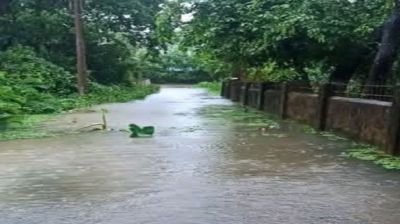 টানা ৩ দিনের বৃষ্টিতে কর্ণফুলীর উপকূলীয় এলাকায় জলাবদ্ধতা