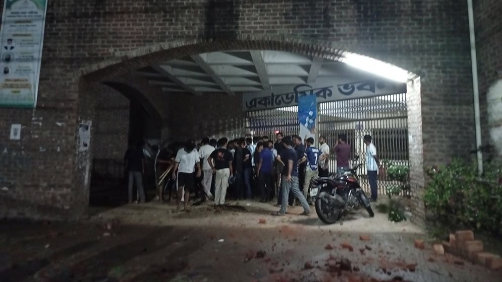 বিশ্বকাপ খেলা দেখা নিয়ে ভাসানী বিশ্ববিদ্যালয়ে সংঘর্ষ, আহত ১০