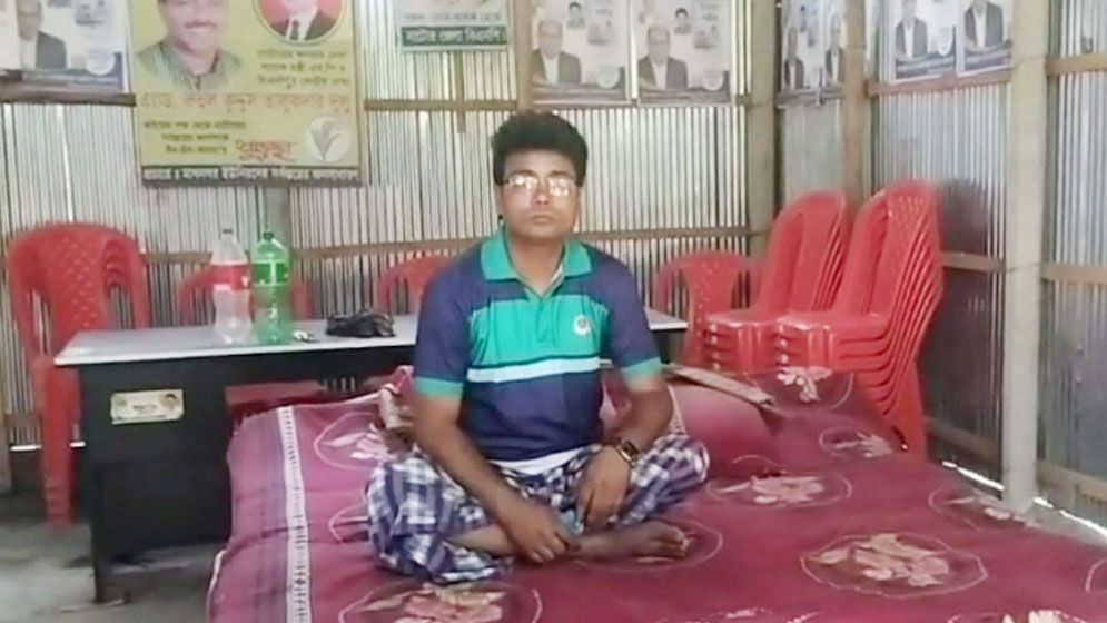 বিএনপির রাজনীতি করে সব হারানো জাহিদুলের বসবাস এখন দলীয় কার্যালয়ে