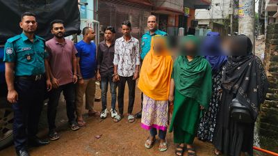 আবাসিক হোটেলে অসামাজিক কার্যকলাপ, ৪ নারী ৪ পুরুষ গ্রেফতার