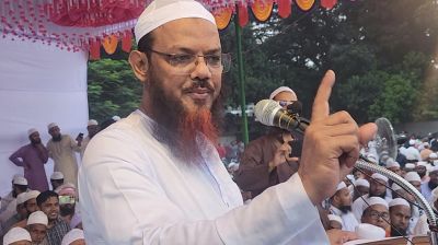 সরকারকে সতর্ক থাকার পরামর্শ ফয়জুল করিমের