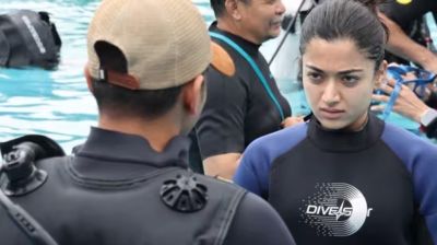অ্যাকশন দৃশ্যে ২০ ঘণ্টা পানির নিচে রাশমিকা, গড়লেন নতুন রেকর্ড
