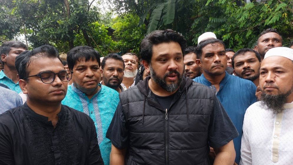 বালুর ব্যবসা বন্ধ করেছি, এবার পাহাড় কাটাও বন্ধ করব: হুমাম