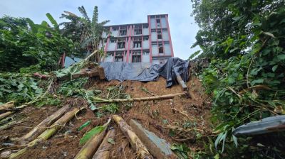 পাহাড়ধসের শঙ্কায় বিদ্যালয় ও কলেজের ভবন