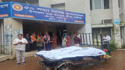 শ্রীপুরে কাভার্ডভ্যান চাপায় শিশু সন্তানসহ দম্পতি নিহত