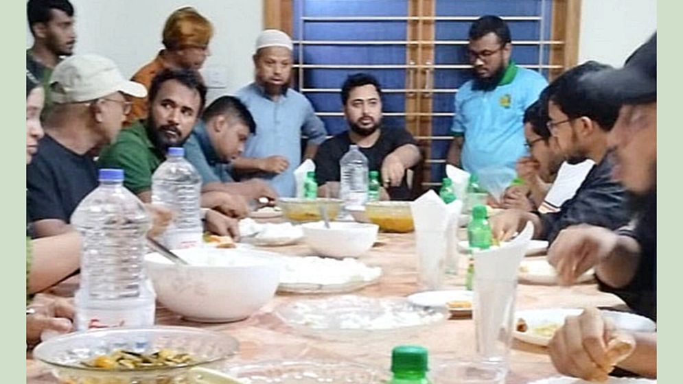 জাপা নেতার বাসায় নাহিদ ও হাসনাতের ডিনার-রাতযাপন