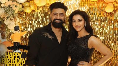 রুক্মিণীর সঙ্গে এক যুগের প্রেম, তবু কেন বিয়ে করছেন না দেব?