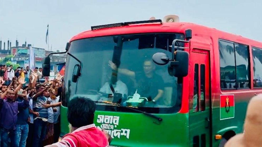 ভাঙ্গায় প্রধানমন্ত্রীকে স্বাগত জানাতে হাজারো মানুষের ঢল