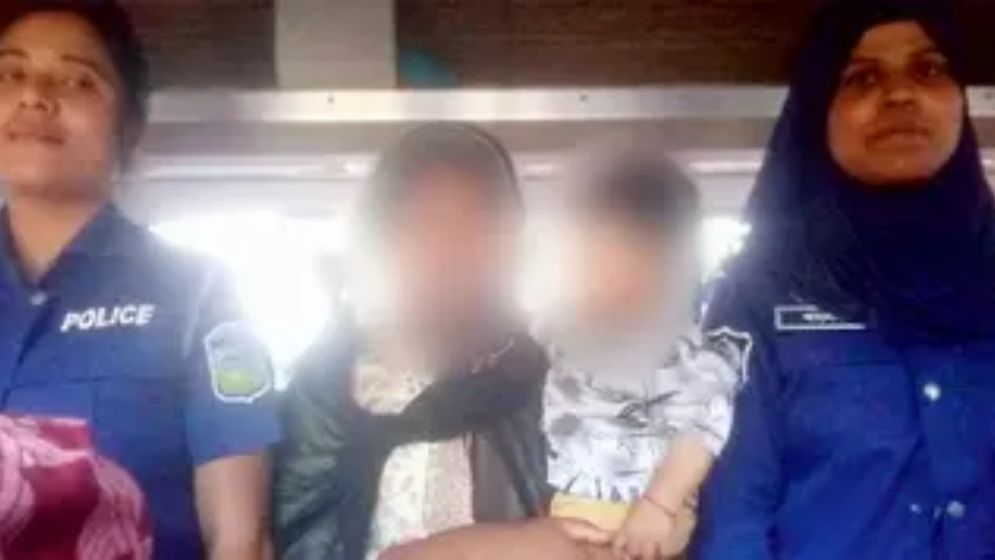 ভারত যাওয়ার পথে দুই রোহিঙ্গা আটক