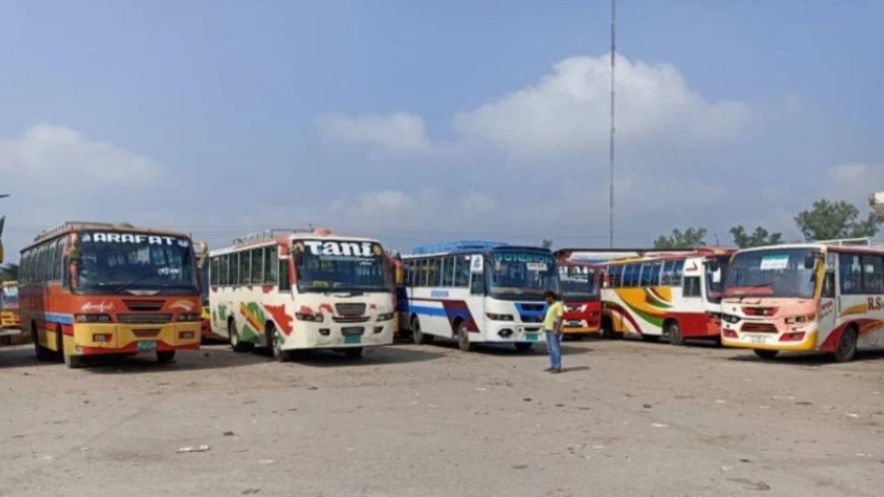রাজশাহীর সঙ্গে সারা দেশের বাস চলাচল বন্ধ