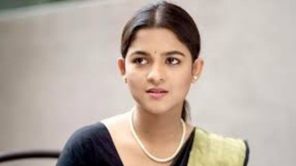 শুধু সমুদ্র আর আমি—এখানেই আমার থাকা উচিত: সাদিয়া আয়মান