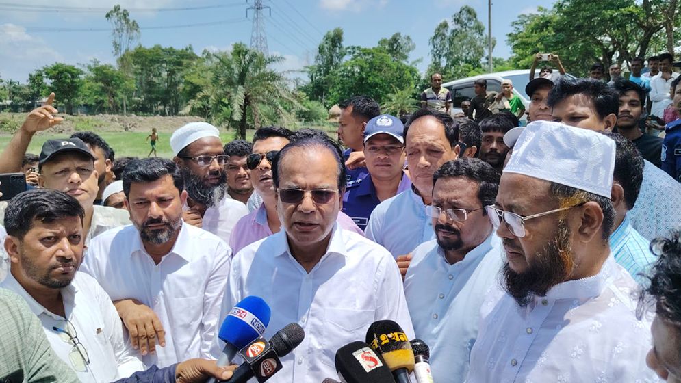 ১৭ বছর খাল সংস্কার না করায় জনদুর্ভোগ সৃষ্টি হয়েছে: ত্রাণমন্ত্রী