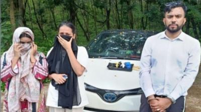 স্বরাষ্ট্র মন্ত্রণালয়ের স্টিকার লাগানো প্রাইভেটকারে মিলল ৬ হাজার ইয়াবা
