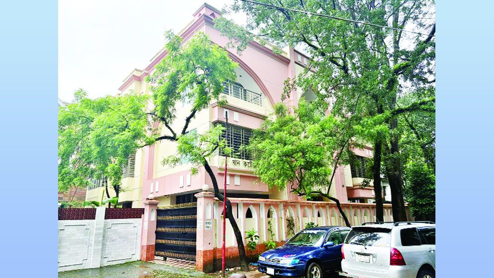 দানের টাকায় সামুনের আলিশান বাড়ি-গাড়ি