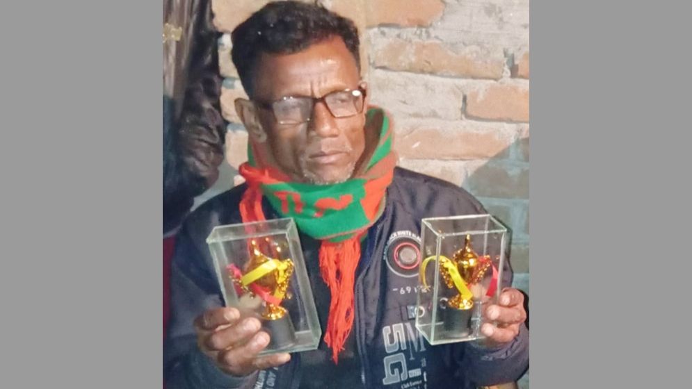 পাবনায় আ. লীগ নেতাকে গলা কেটে হত্যা