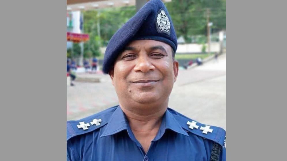 ডিউটি শেষে ঘুম, সকালে মিলল পুলিশ কর্মকর্তার লাশ