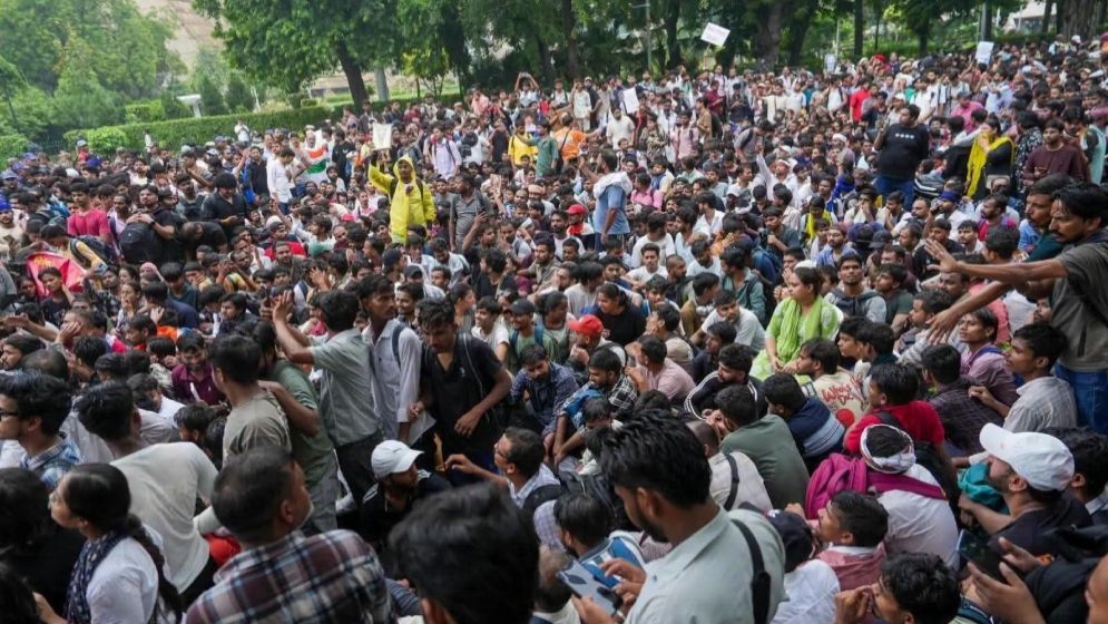 দিল্লির আন্দোলনের ঢেউ কলকাতায়, সোনমের প্রতি সংহতিতে অনশনে শিক্ষার্থীরা