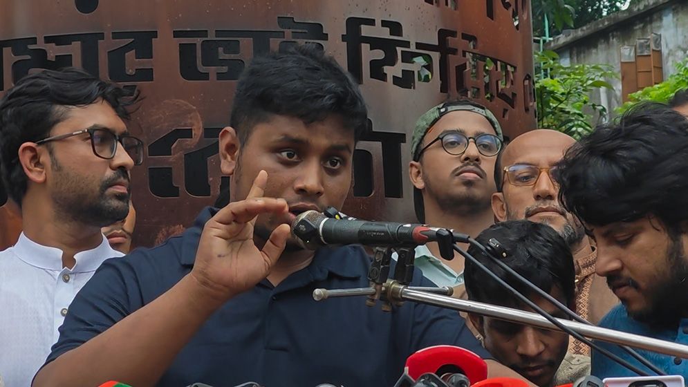 দেশের স্বার্থে সংস্কারের দায়িত্ব আমাদেরই নিতে হবে: হাসনাত আবদুল্লাহ