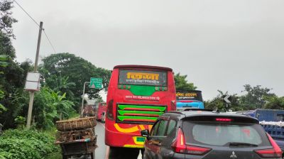 কুমিল্লায় মহাসড়কে ৫ কিলোমিটার যানজট